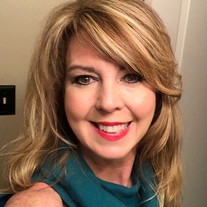 Meet your Posher, Lori